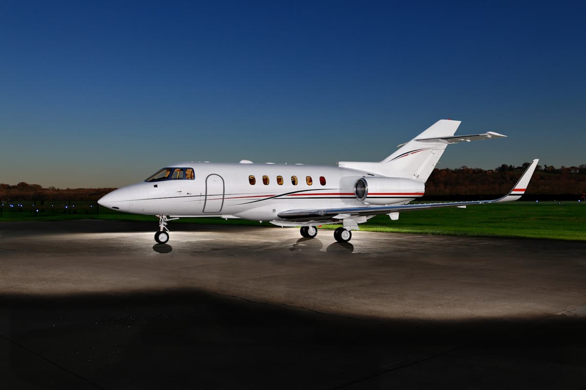 Hawker 800XP 4L-VIP