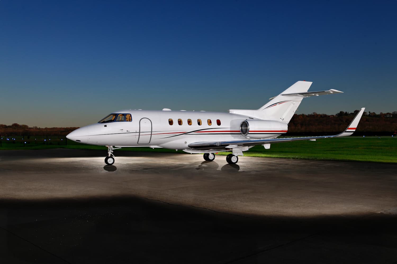 Hawker 800XP 4L-VIP