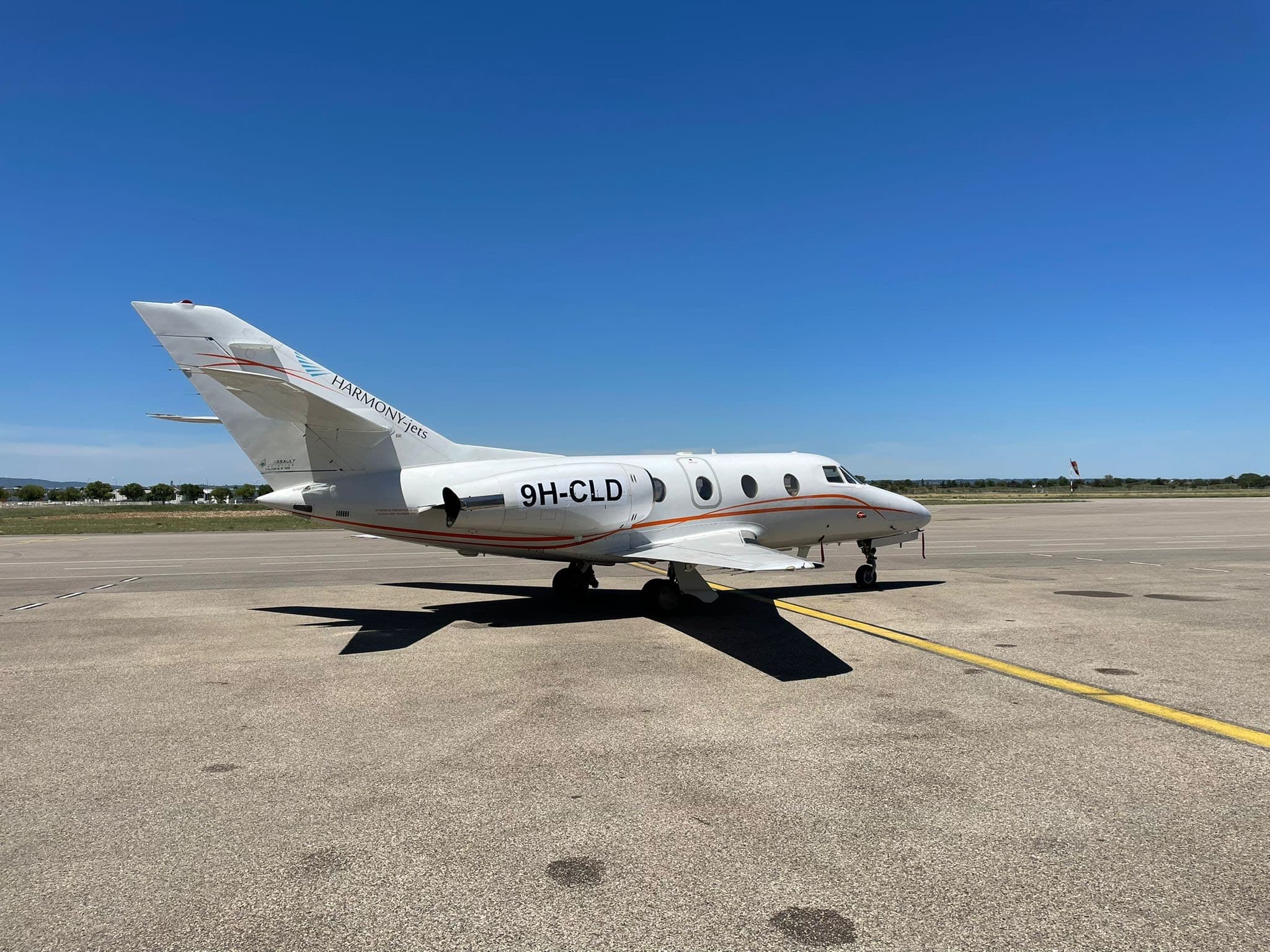 Falcon 100 9H-CLD