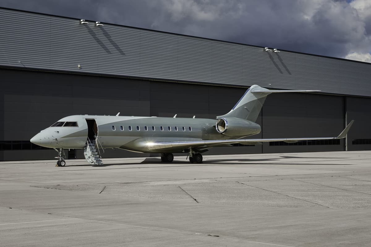 Global 5000 9H-IBD