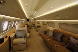 Embraer Lineage 1000 A6-HHS