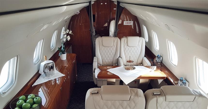 Embraer Legacy 650 D-ARMY