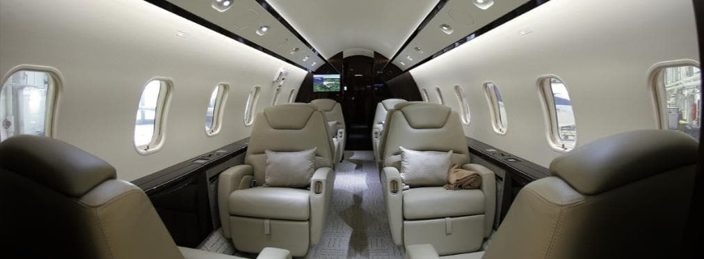 Challenger 300 D-BEAM