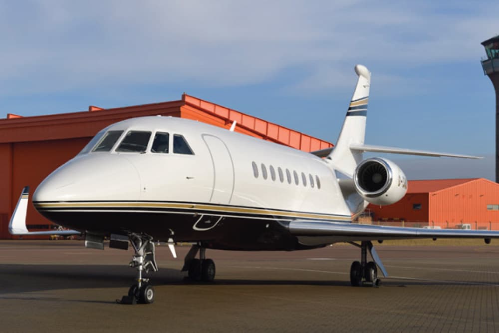 Falcon 2000LXS G-SMSM