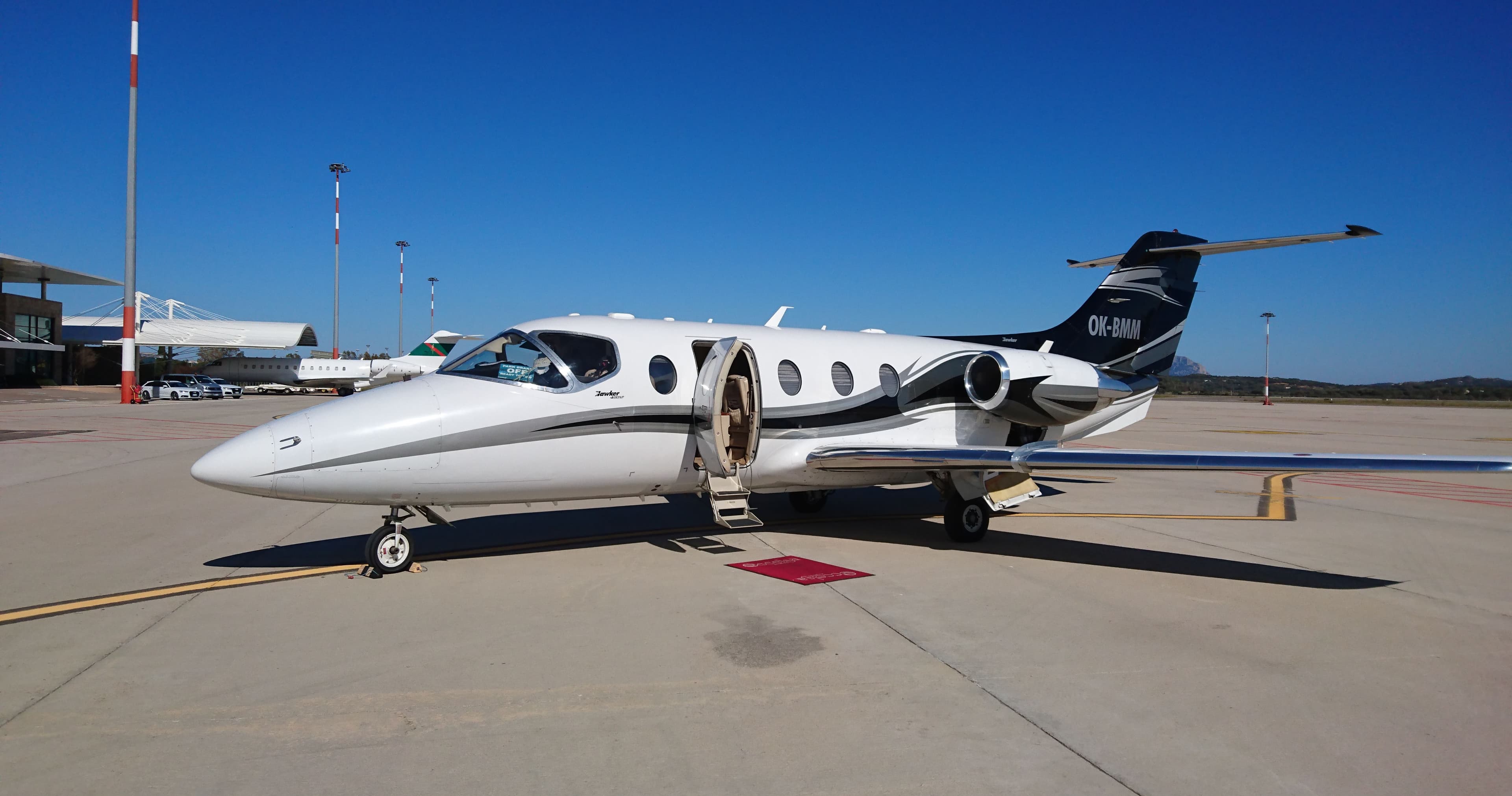 Hawker 400XP OK-BMM