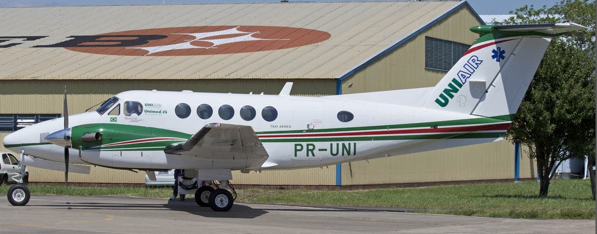 Beechcraft King Air 200 PR-UNI