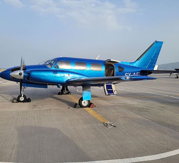 Piper PA-31-325 Navajo C/R SX-AEI