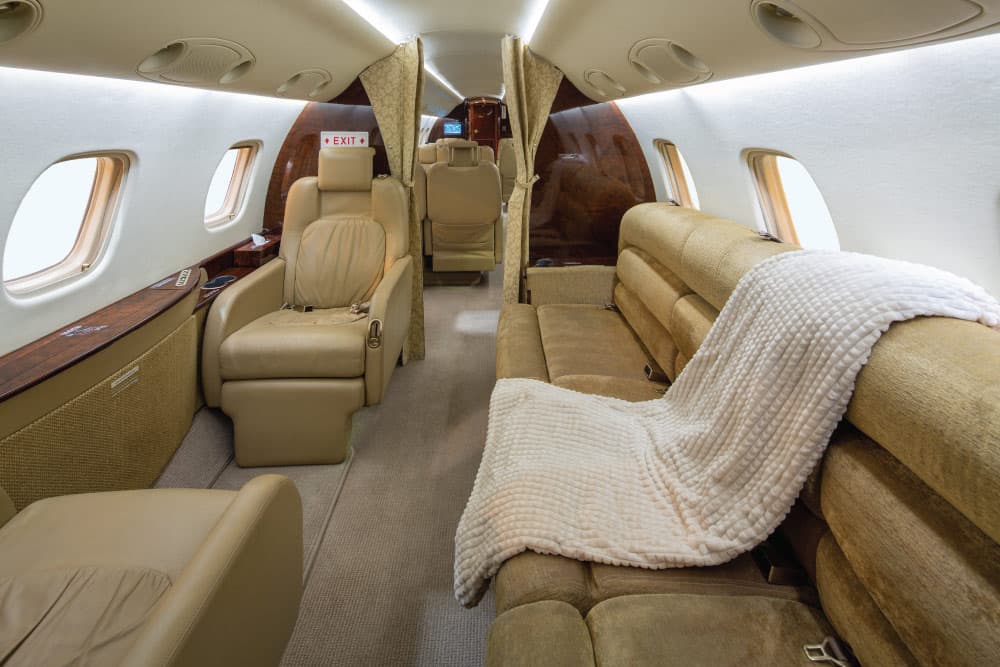 Embraer Legacy 600 T7-KPC