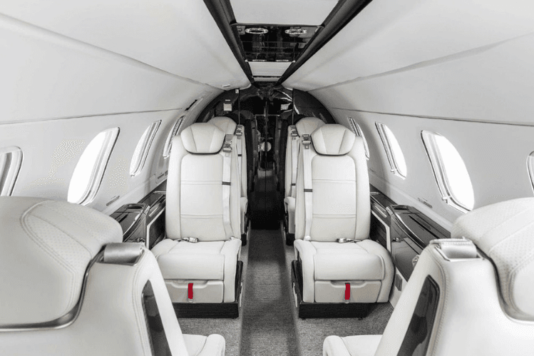 Embraer Phenom 300 T7-SST