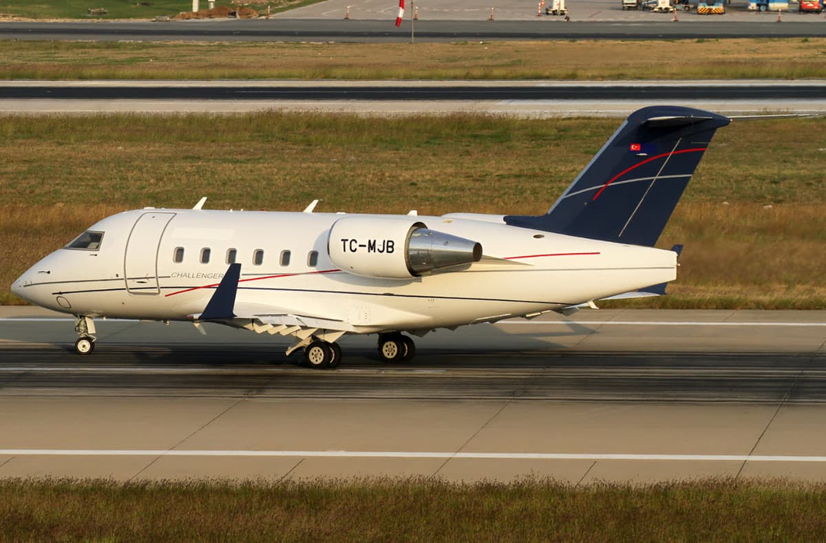 Challenger 604 TC-MJB