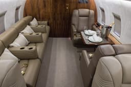 Challenger 604 VH-VSZ