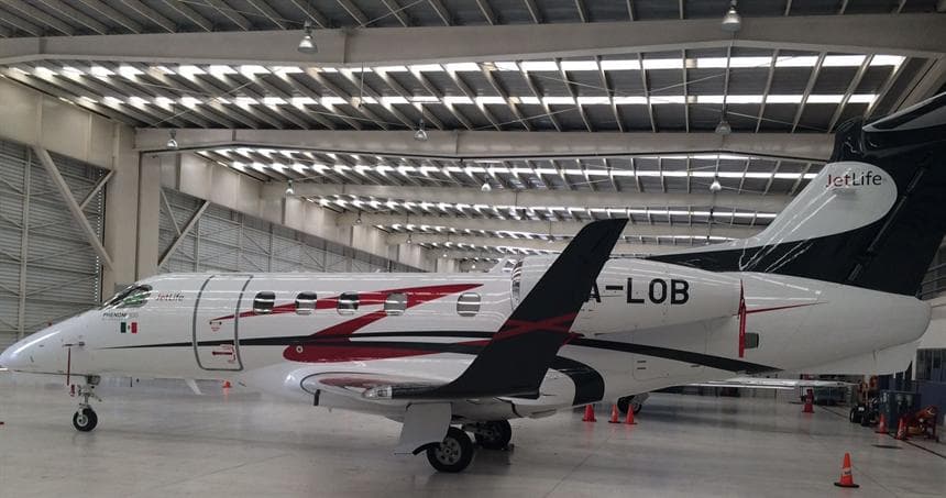 Embraer Phenom 300 XA-LOB