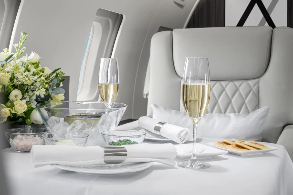 Challenger 850 9H-AMY