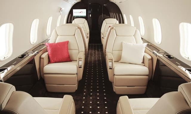 Challenger 350 9H-VCA