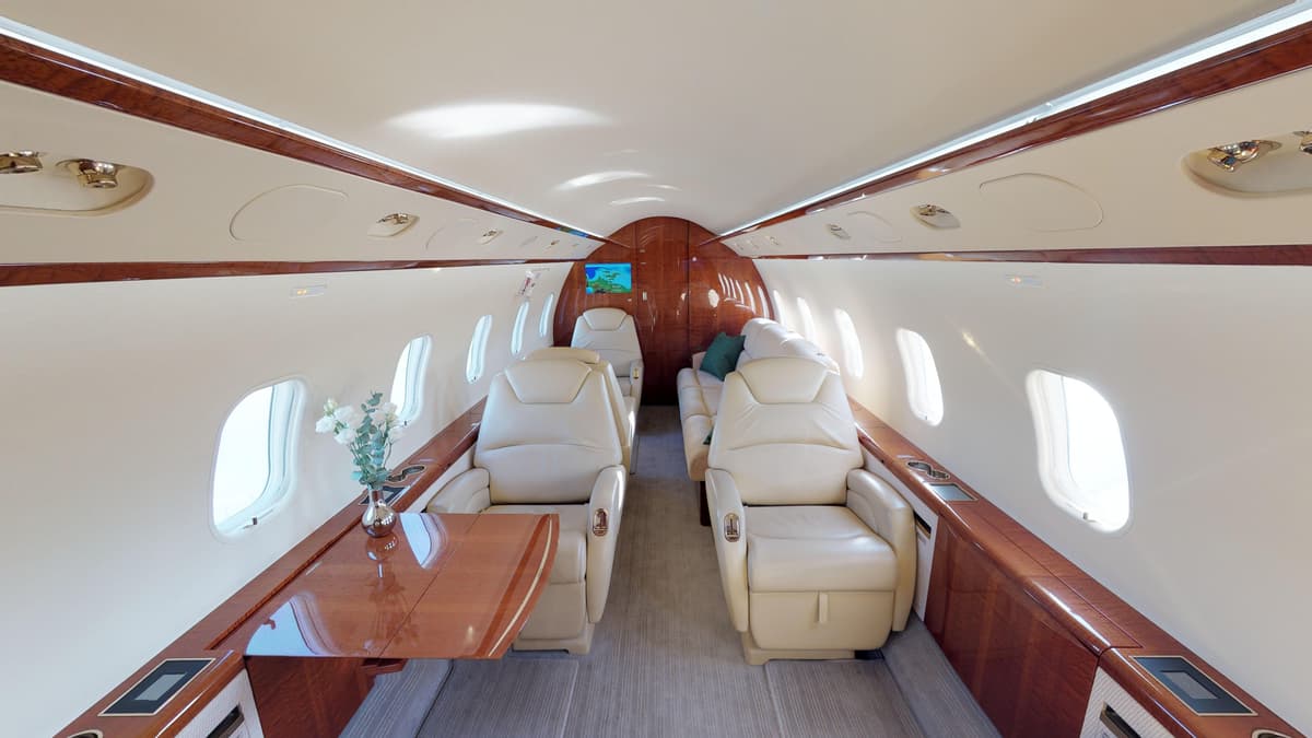 Challenger 300 SE-RMC