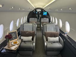 Hawker 4000 T7-TJ184